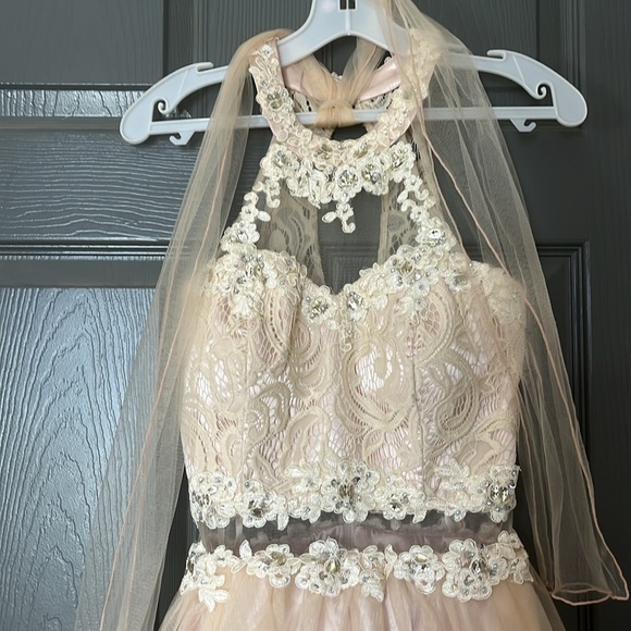 Dancing Queen Lace & Tulle Embroidered Dress Size small. Hoco, homecoming, prom - Picture 5 of 5